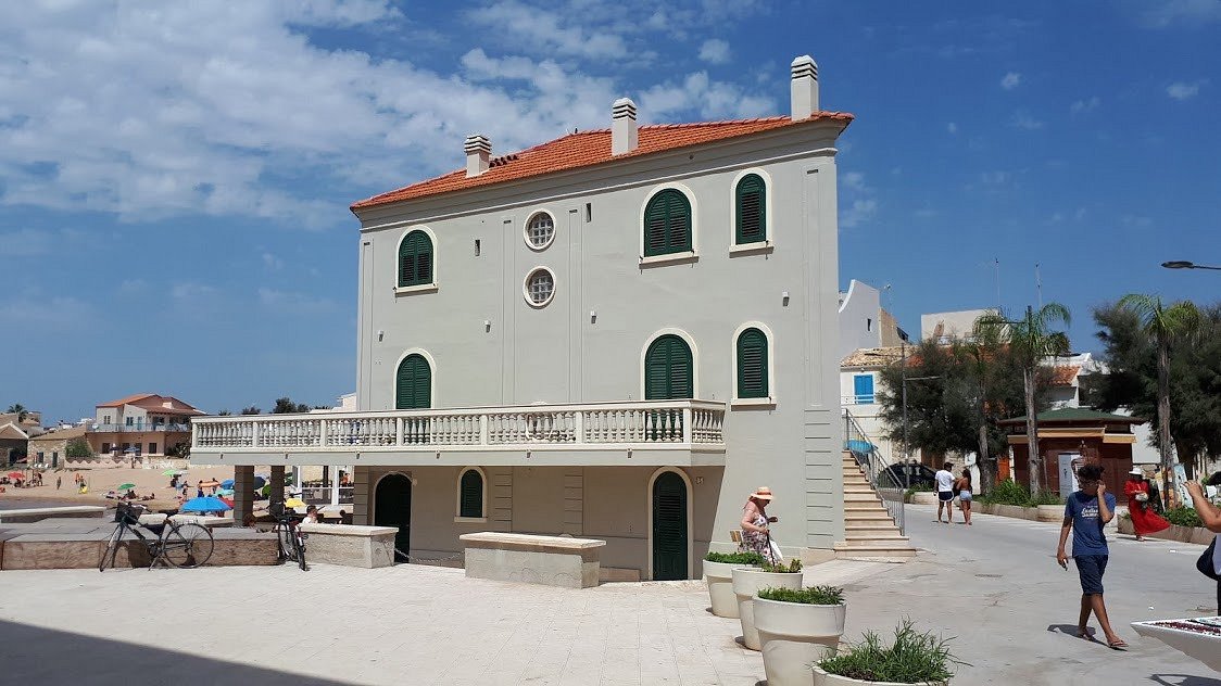 where was Montalbano filmed in sicily